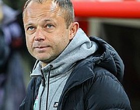 Дмитрий Парфенов может сменить Роберта Евдокимова на посту главного тренера ФК «Нижний Новгород» Дмитрий Парфенов может сменить Роберта Евдокимова на посту главного тренера ФК «Нижний Новгород»