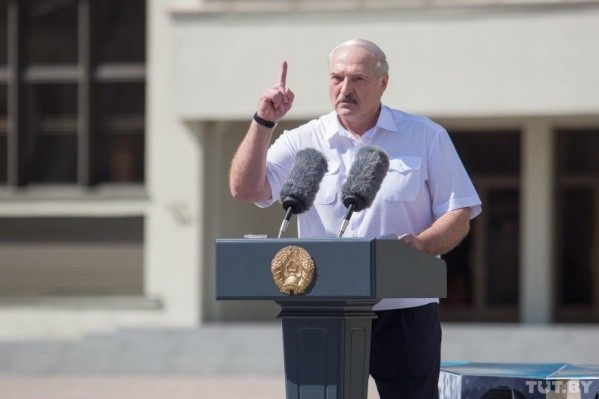 Евросоюз отказался признавать итоги выборов в Белоруссии Евросоюз отказался признавать итоги выборов в Белоруссии