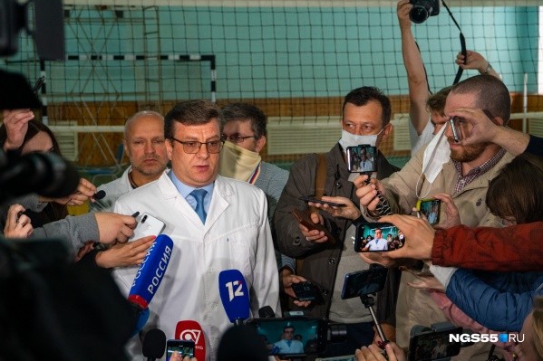 Омский главврач написал письмо в клинику, куда увезли Навального. Публикуем его полностью