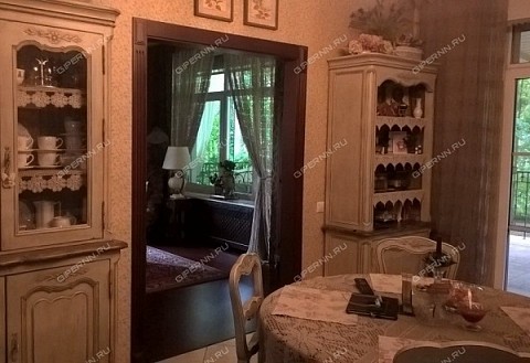 Нижегородцы продают «дворянскую усадьбу» в Зеленом городе