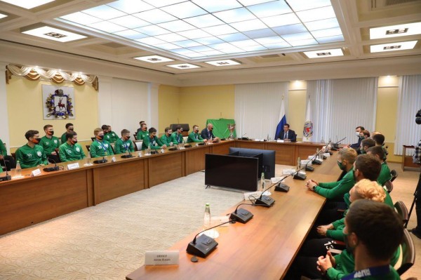 Глеб Никитин провел встречу с мини-футбольным клубом «Торпедо» 