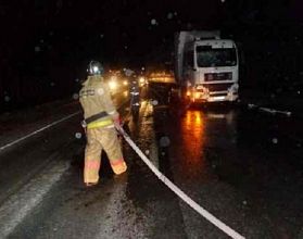 В Нижегородской области водитель легковушки погиб, врезавшись в большегруз