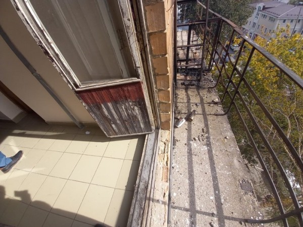 Пожар произошел в общежитии НГЛУ на Большой Печерской