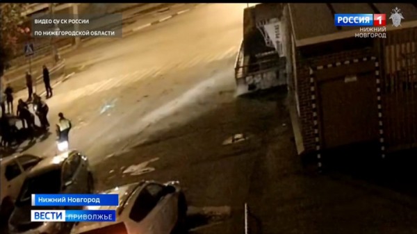 Нижегородца обвиняют в применении насилия к полицейскому Нижегородца обвиняют в применении насилия к полицейскому