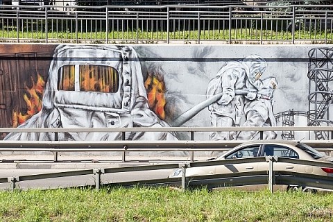 Масштабное граффити о работе спасателей появилось в Нижнем Новгороде Масштабное граффити о работе спасателей появилось в Нижнем Новгороде