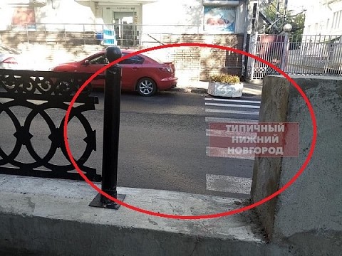 Несоразмерные заборы в Звездинском сквере возмутили нижегородцев