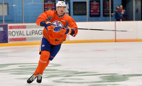 Зият Пайгин подписал контракт с "Торпедо" Зият Пайгин подписал контракт с "Торпедо"