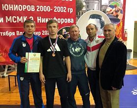 Две бронзы завоевали нижегородские борцы на первенстве России