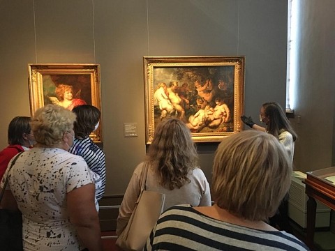 Нижегородских медиков наградили поездкой в Москву за борьбу с коронавирусом Нижегородских медиков наградили поездкой в Москву за борьбу с коронавирусом