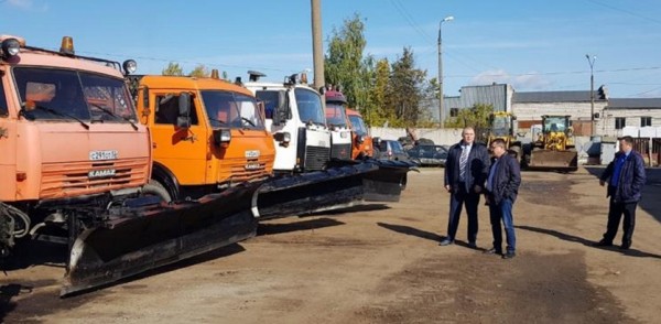 Больше 50 единиц специализированной техники будут дежурить на дорогах Московского района зимой   