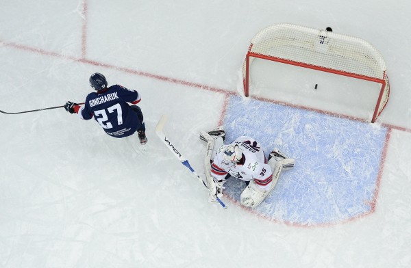 Сергей Гончарук: «Любовь к хоккею у меня в крови!» Сергей Гончарук: «Любовь к хоккею у меня в крови!»