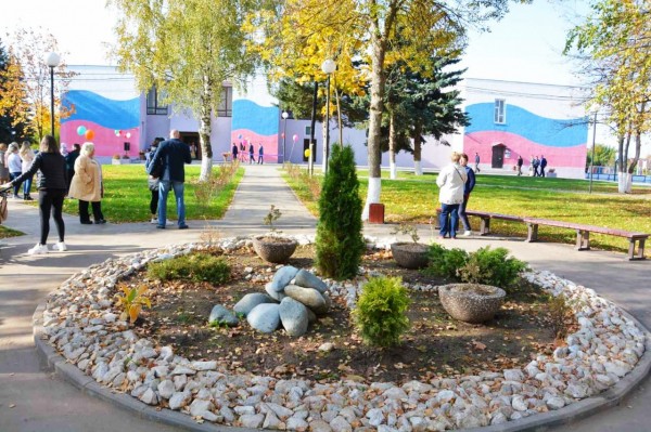 В селе Каменки Богородского района благоустроили центральную площадь В селе Каменки Богородского района благоустроили центральную площадь