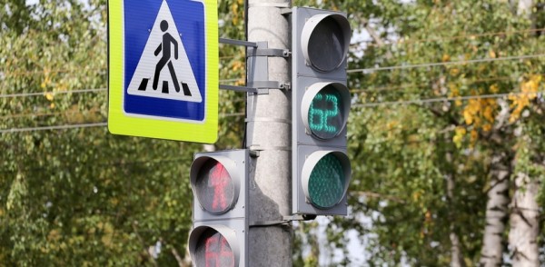 На пересечении улиц Академика Сахарова и Цветочной в Нижнем Новгороде установят светофор