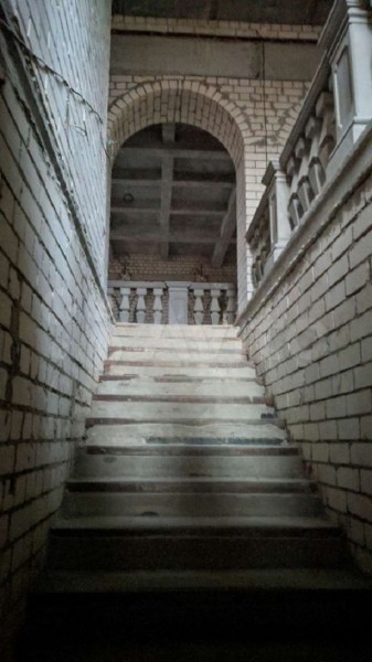 Особняк-замок выставлен на продажу за 15 млн рублей в Кстовском районе Особняк-замок выставлен на продажу за 15 млн рублей в Кстовском районе