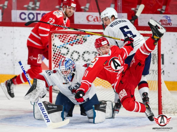Анонс хоккейного вечера: "Торпедо" - "Автомобилист" Анонс хоккейного вечера: "Торпедо" - "Автомобилист"