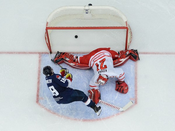 Анонс хоккейного вечера: "Торпедо" - "Автомобилист" Анонс хоккейного вечера: "Торпедо" - "Автомобилист"