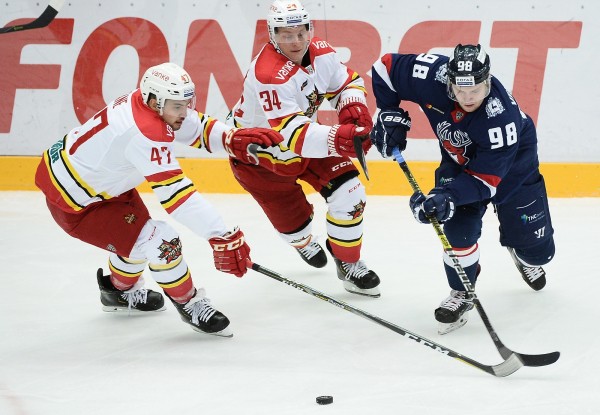 Анонс хоккейного вечера: "Торпедо" - "Куньлунь Ред Стар" Анонс хоккейного вечера: "Торпедо" - "Куньлунь Ред Стар"