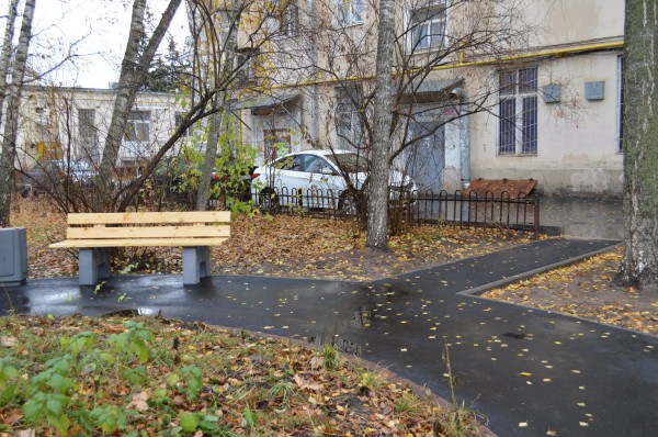 Жители Московского района вручили Владимиру Кропотину благодарственное письмо