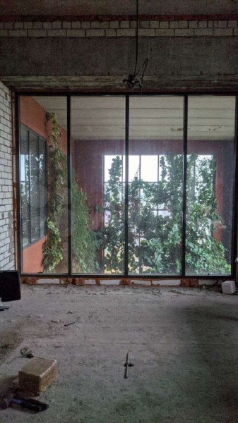 Особняк-замок выставлен на продажу за 15 млн рублей в Кстовском районе Особняк-замок выставлен на продажу за 15 млн рублей в Кстовском районе