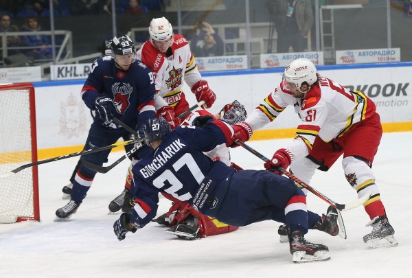 Анонс хоккейного вечера: "Торпедо" - "Куньлунь Ред Стар" Анонс хоккейного вечера: "Торпедо" - "Куньлунь Ред Стар"