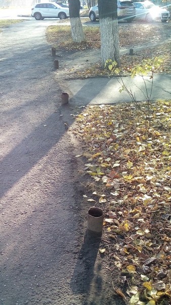 Злоумышленники срезали забор детского учреждения на Автозаводе