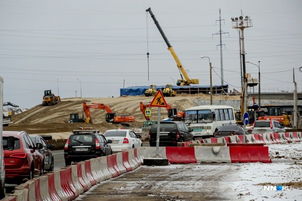 Автомобилисты снова встали в многокилометровую пробку в Ольгино Автомобилисты снова встали в многокилометровую пробку в Ольгино