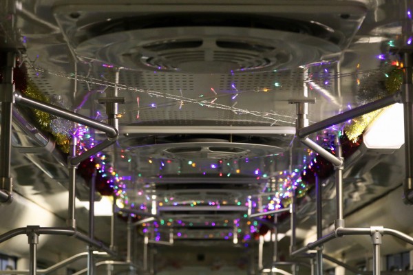 Первый новогодний поезд метро в Нижнем Новгороде вышел в рейс