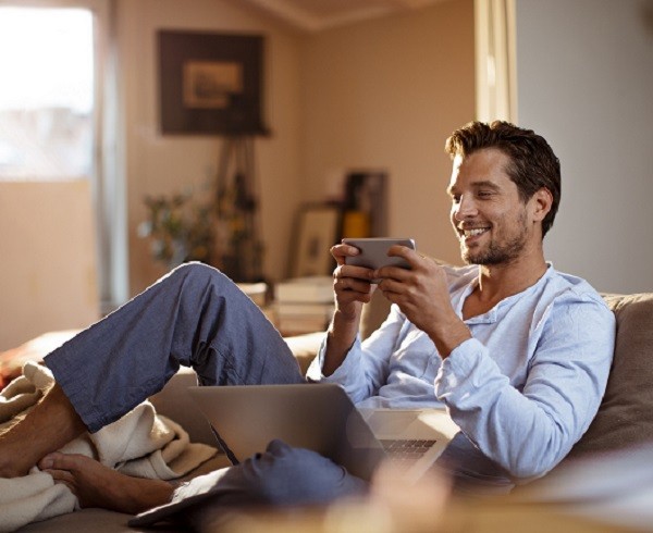 Tele2 разыграла на киберспортивных турнирах более 3 млн рублей Tele2 разыграла на киберспортивных турнирах более 3 млн рублей