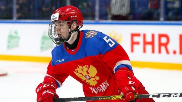 Игрок юниорской сборной России - в системе "Торпедо"