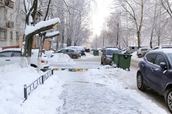 Юрий Шалабаев проверил качество уборки снега в Нижнем Новгороде по адресам, указанным жителями