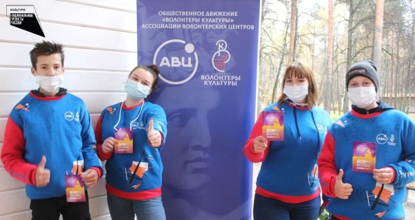 Нижегородские волонтеры культуры оказывают содействие Театру оперы и балета им. А. С. Пушкина в обеспечении безопасности в период пандемии 