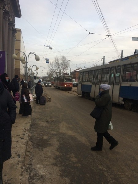 Трамваи встали на улице Чкалова в Нижнем Новгороде из-за ДТП