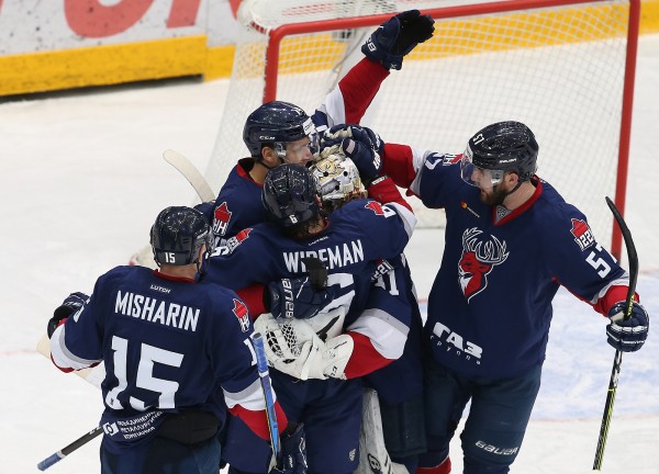 Новогоднюю серию завершили победой! Новогоднюю серию завершили победой!