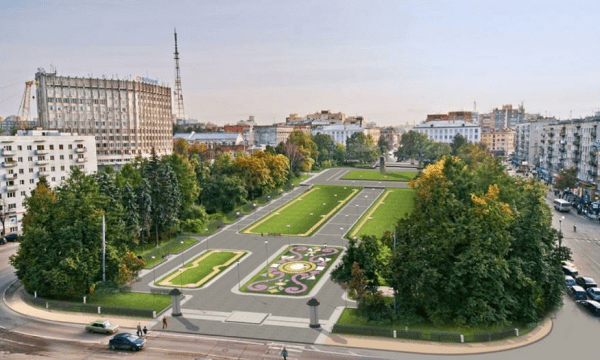 Площадь Горького благоустроят к 1 июля Площадь Горького благоустроят к 1 июля