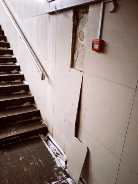 Нижегородцы возмущены осыпающимся ремонтом перехода на улице Советской