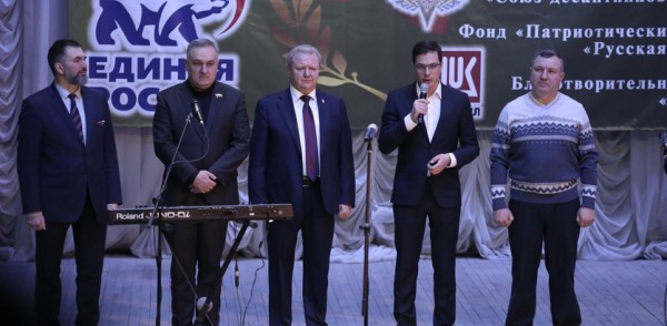 Юрий Шалабаев поздравил нижегородских ветеранов и десантников