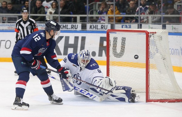 Классика хоккейного жанра! «Торпедо» принимает «Динамо» Классика хоккейного жанра! «Торпедо» принимает «Динамо»