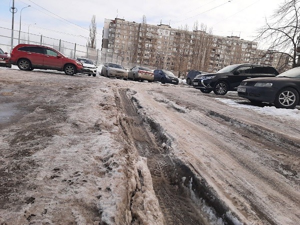 Канавинцы возмутились состоянием дворов и попросились в Ленинский район