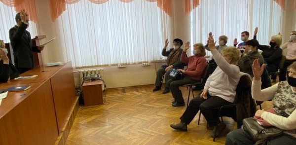 Жители Советского района хотят установить детские площадки по программе инициативного бюджетирования «Вам решать!»