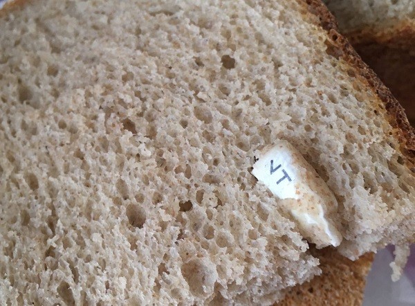 Хлеб с «бычком» от сигареты продавался в Балахне