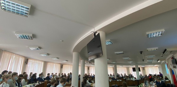 Нижегородские и иностранные студенты обсудили проблемы мировой глобализации на встрече «Нижегородской модели ООН»