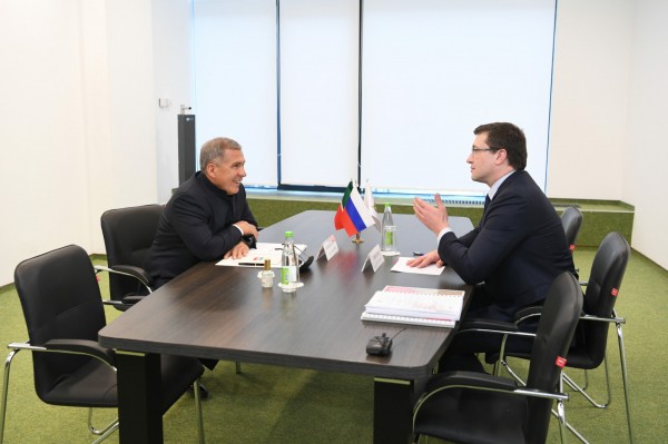 Глеб Никитин провел рабочую встречу с Рустамом Миннихановым 