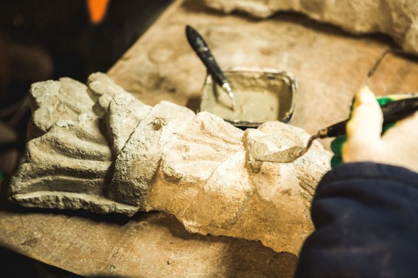 В парке «Швейцария» продолжается реставрация входных групп В парке «Швейцария» продолжается реставрация входных групп