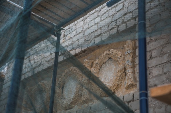 В парке «Швейцария» продолжается реставрация входных групп В парке «Швейцария» продолжается реставрация входных групп