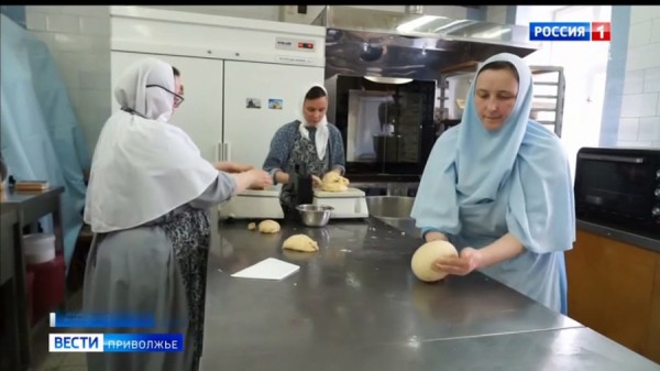 В пекарне Серафимо-Дивеевского монастыря пасхальные куличи пекут по старинному рецепту