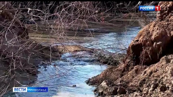 ЧП в Дальнеконстантиновском районе: пруд прорвало в деревне Новое Жедрино 