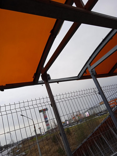 Нижегородцы пожаловались на состояние надземного пешеходного перехода у ТЦ МЕГА