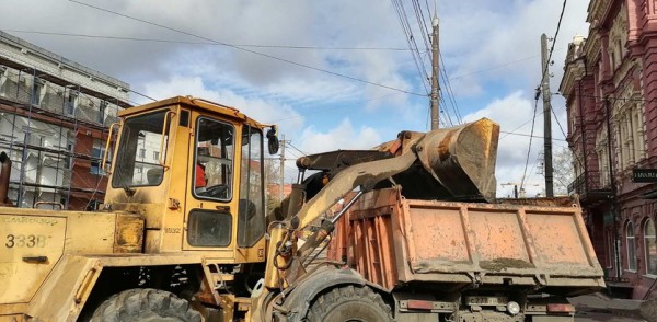 Откачку воды ведут на улицах Декабристов и Сигнальной Откачку воды ведут на улицах Декабристов и Сигнальной