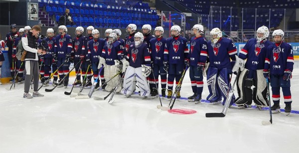 Александр Харламов пожелал удачи команде «Торпедо-2007»