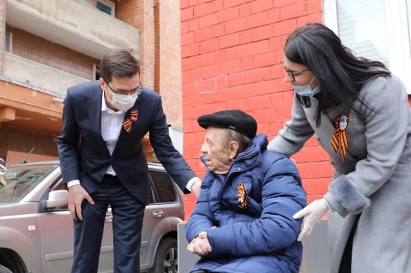 Нижегородского Героя Советского Союза с Днем Победы поздравила фронтовая бригада Нижегородского Героя Советского Союза с Днем Победы поздравила фронтовая бригада